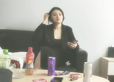 李公子探花极品外围 女 神杏眼红唇 肤 白 貌 美 扶 屌 进 洞 娇喘诱人 欲 仙 欲 死 做 爱 表情尽收眼底